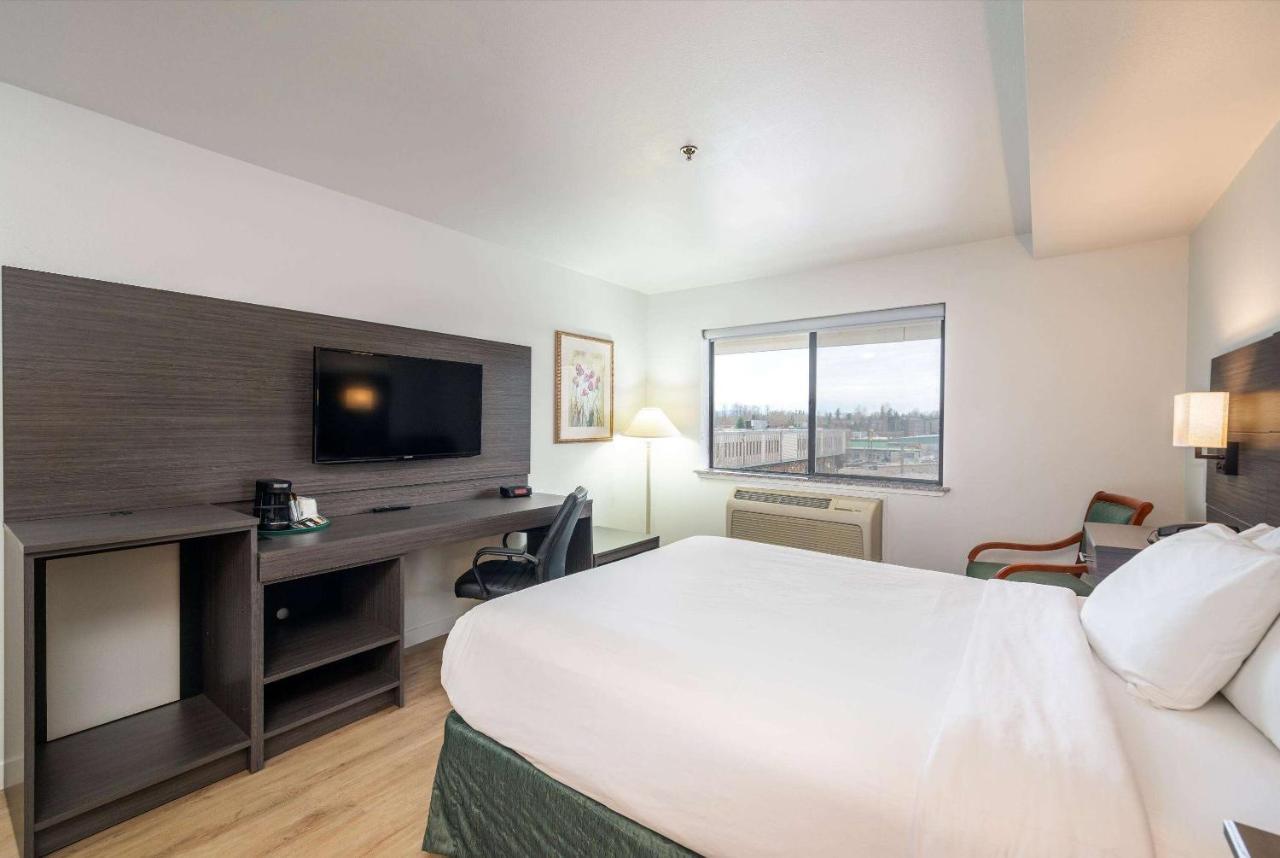 Baymont Inn & Suites By Wyndham Bellingham Buitenkant foto