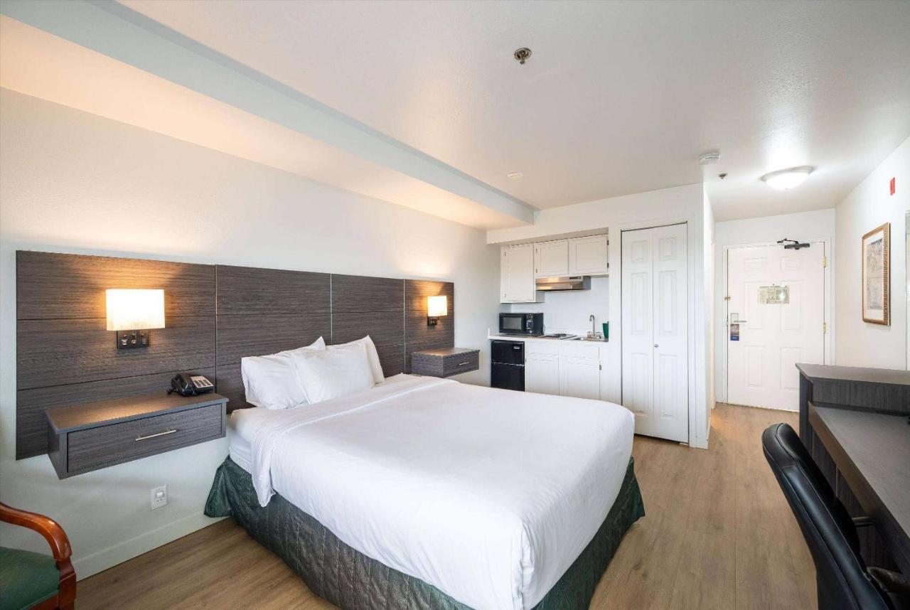 Baymont Inn & Suites By Wyndham Bellingham Buitenkant foto