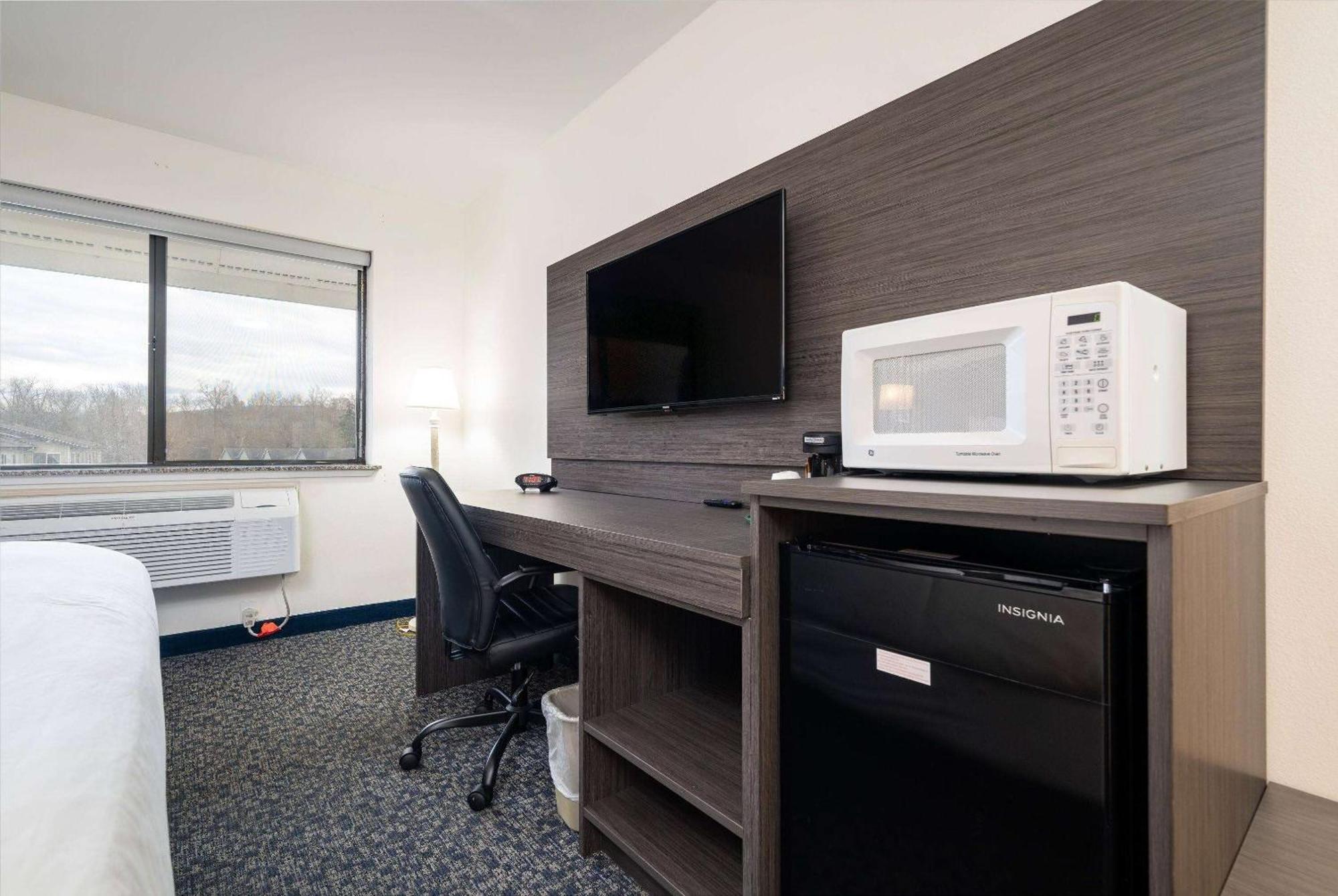 Baymont Inn & Suites By Wyndham Bellingham Buitenkant foto